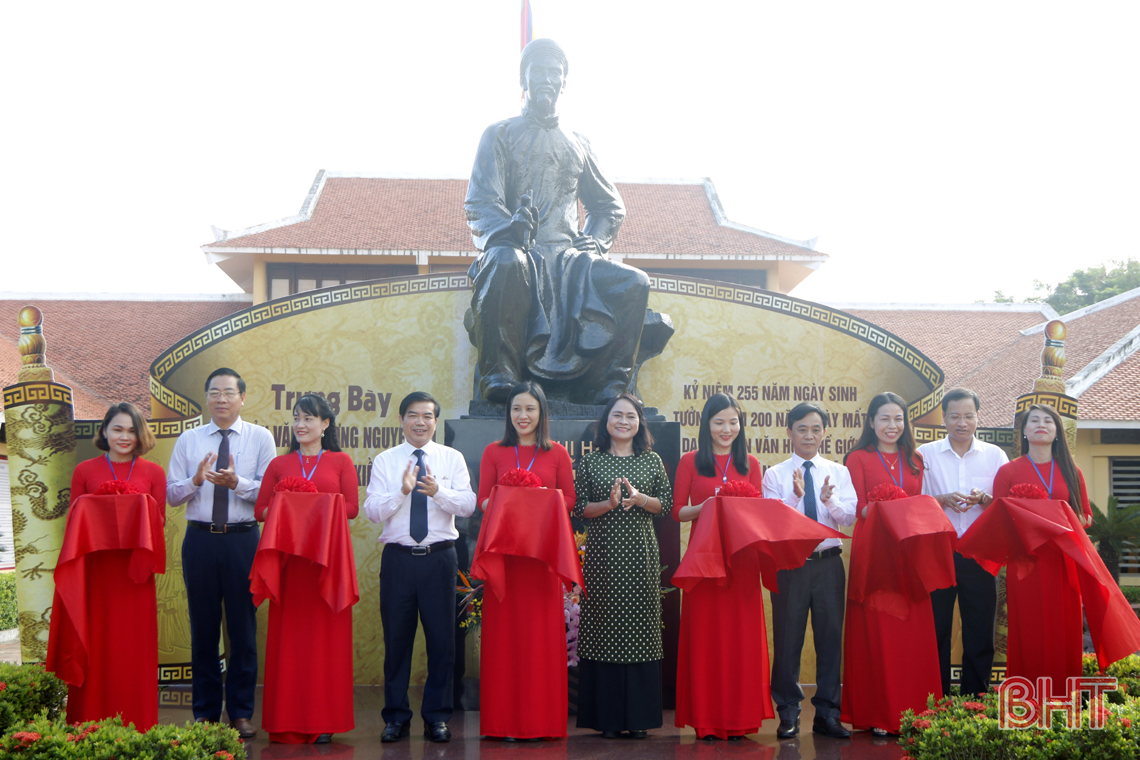 Triển lãm tranh minh họa Truyện Kiều và các di sản văn chương Đại thi hào Nguyễn Du 